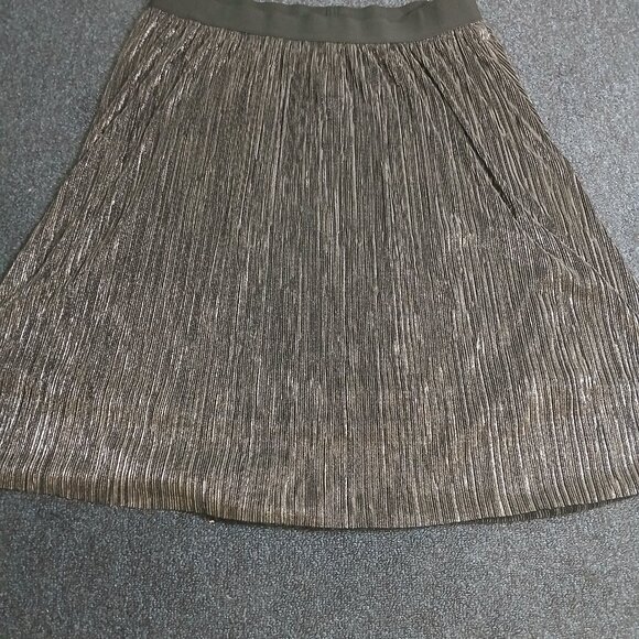 NWT Lane Bryant Metallic Silver Elastic Waistband Micro Pleated Skirt  sz18/20 - Picture 3 of 5